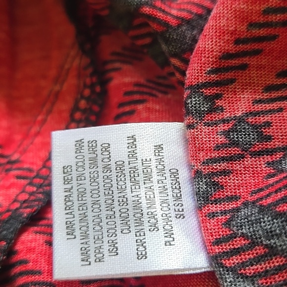 Red and Black Plaid Hooded Shirt - Picture 6 of 8